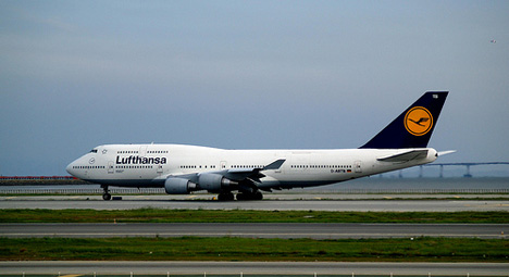 Lufthansa Boeing 747-430(C) D-ABTB